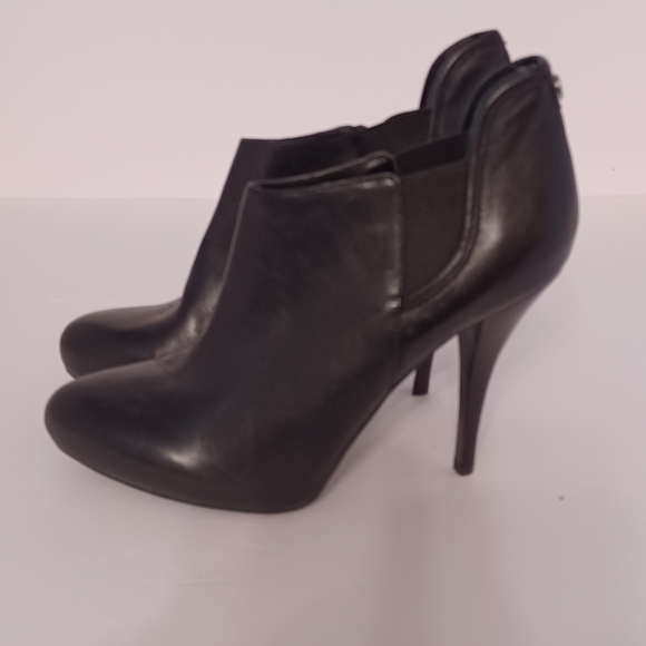GUESS high stacked heels Size 9 black elastic leather - Picture 3 of 9